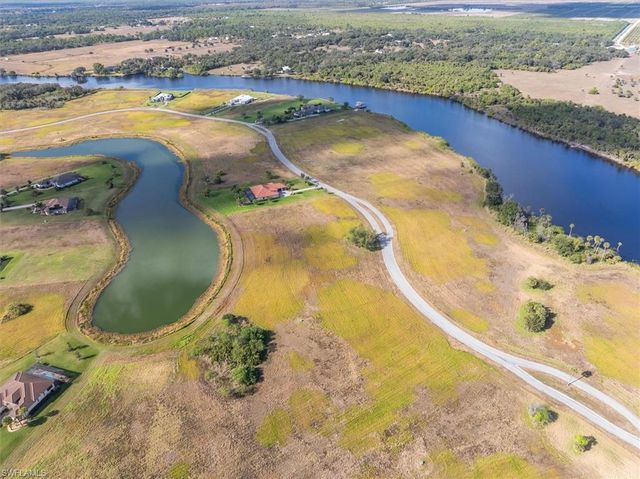 2029 Silk Bay BLVD, Alva, FL 33920