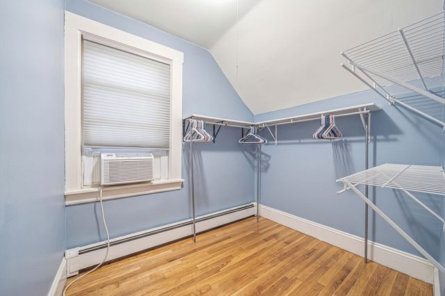 26 Hough Rd, Sutton, MA 01590