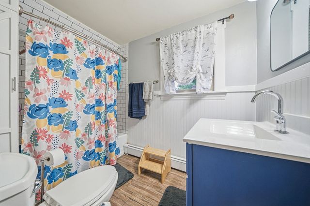 26 Hough Rd, Sutton, MA 01590