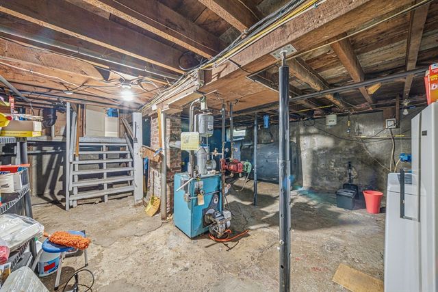 26 Hough Rd, Sutton, MA 01590