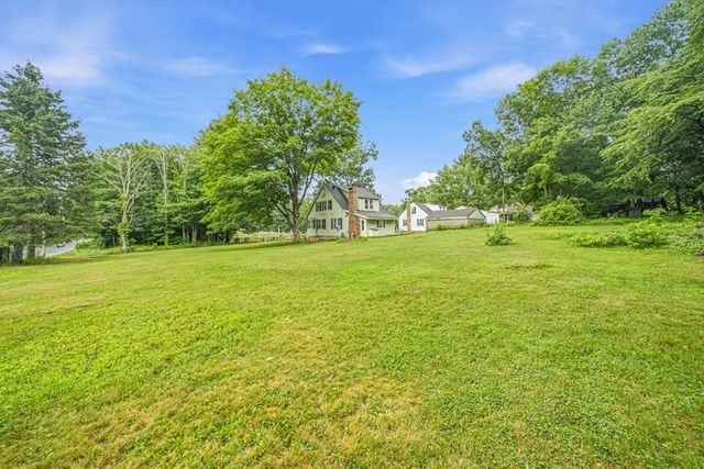 26 Hough Rd, Sutton, MA 01590