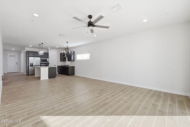 1192 Night Sky Street, El Paso, TX 79928