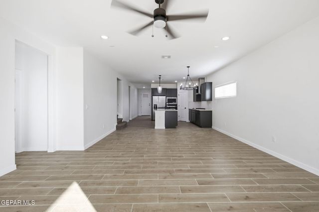 1192 Night Sky Street, El Paso, TX 79928