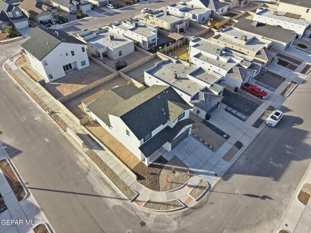 1192 Night Sky Street, El Paso, TX 79928