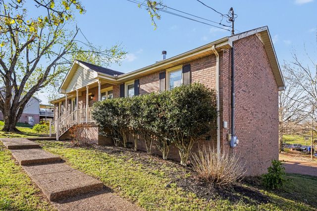 7303 Clearview Dr, Fairview, TN 37062