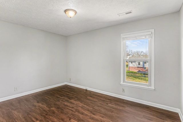 7303 Clearview Dr, Fairview, TN 37062