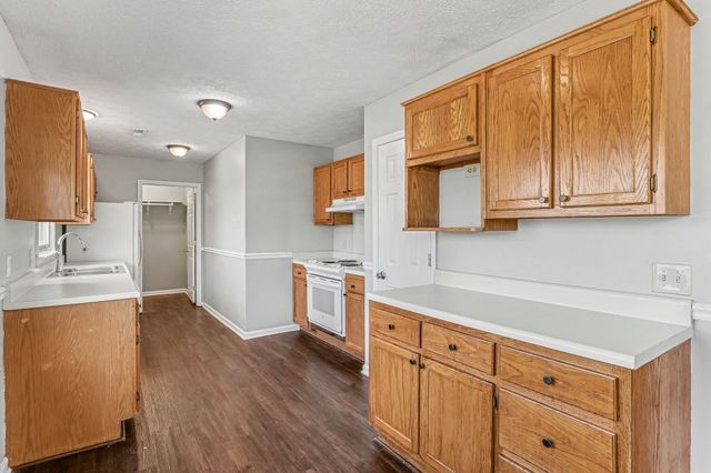 7303 Clearview Dr, Fairview, TN 37062