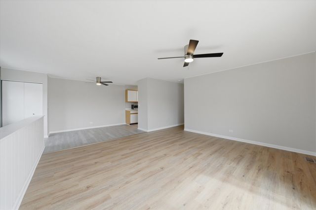 238 Algonquin Court D, Bolingbrook, IL 60440