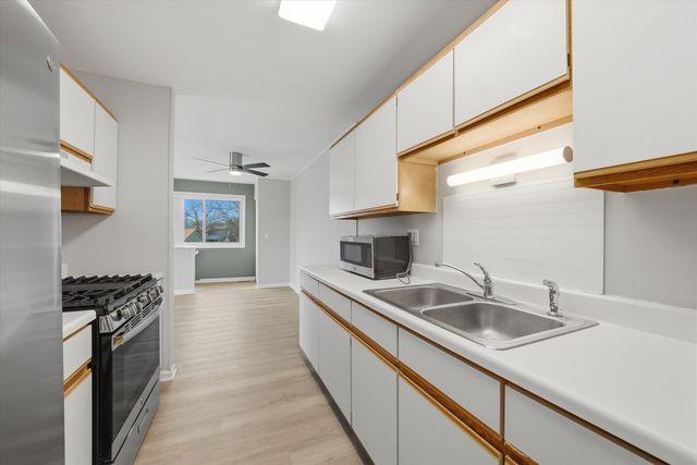 238 Algonquin Court D, Bolingbrook, IL 60440