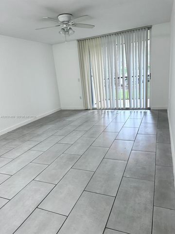 8333 Lake Dr 102, Doral, FL 33166