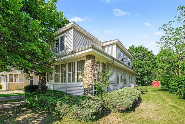15 Church Street, Hartford, MI 49057