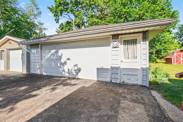 15 Church Street, Hartford, MI 49057