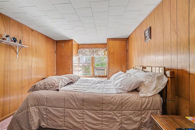 15 Church Street, Hartford, MI 49057