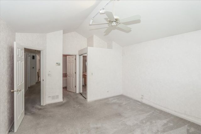 725 Deep Wood Court, Elk Grove Village, IL 60007