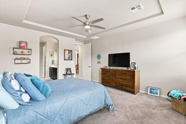 6329 Kestrel Drive NE, Rio Rancho, NM 87144