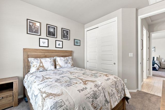 6329 Kestrel Drive NE, Rio Rancho, NM 87144