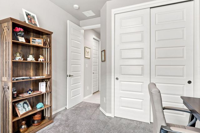 6329 Kestrel Drive NE, Rio Rancho, NM 87144