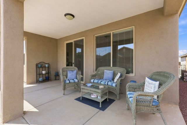 6329 Kestrel Drive NE, Rio Rancho, NM 87144