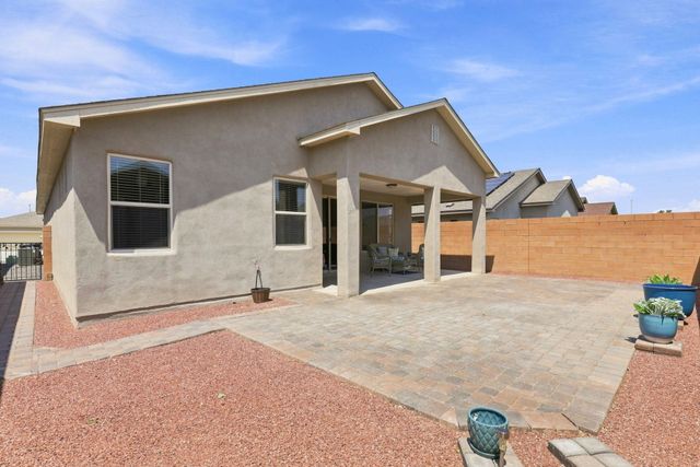 6329 Kestrel Drive NE, Rio Rancho, NM 87144