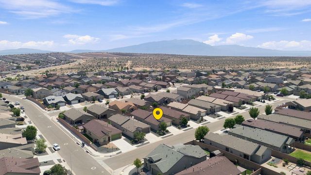 6329 Kestrel Drive NE, Rio Rancho, NM 87144