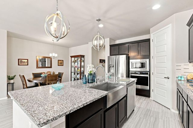 6329 Kestrel Drive NE, Rio Rancho, NM 87144