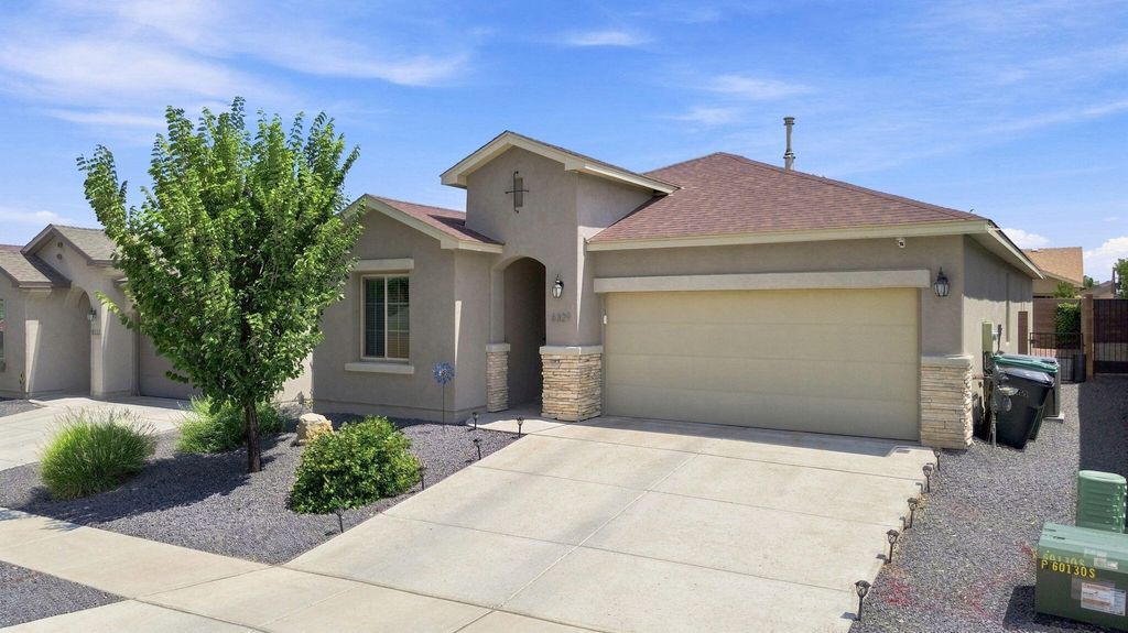 6329 Kestrel Drive NE, Rio Rancho, NM 87144