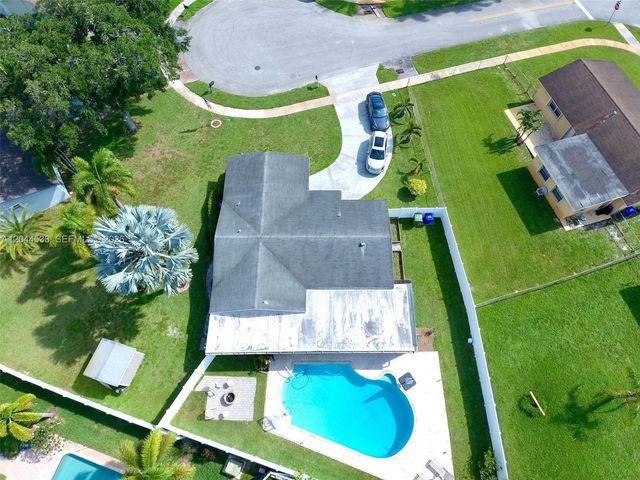 9820 NW 7th St 0, Pembroke Pines, FL 33024