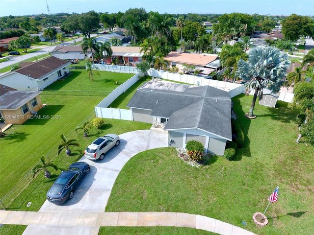 9820 NW 7th St 0, Pembroke Pines, FL 33024