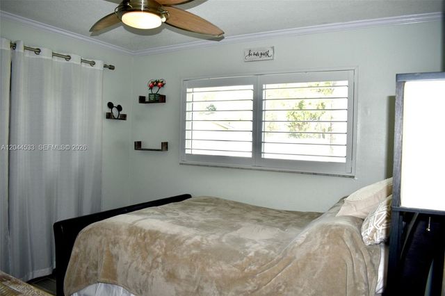 9820 NW 7th St 0, Pembroke Pines, FL 33024