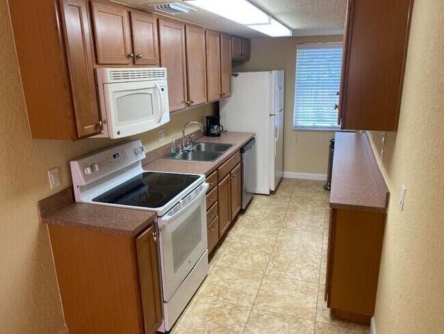 135 NW 5th Avenue 3, Delray Beach, FL 33444