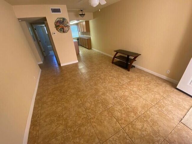 135 NW 5th Avenue 3, Delray Beach, FL 33444