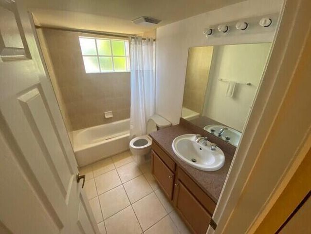 135 NW 5th Avenue 3, Delray Beach, FL 33444