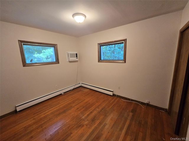 5 Beaverbrook Road, New Windsor, NY 12553