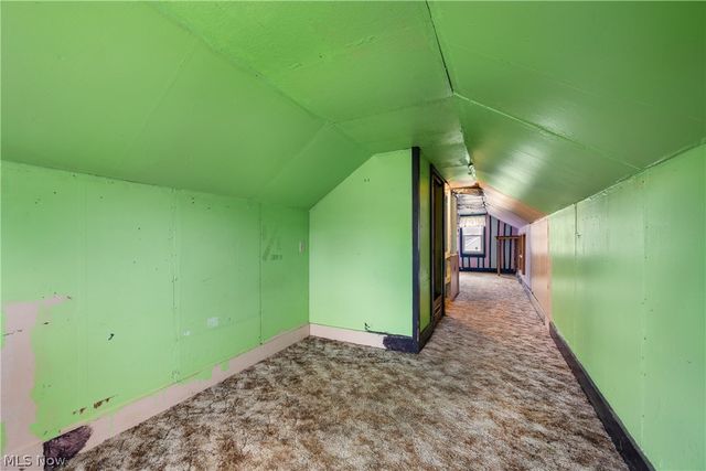 1726 Knox Boulevard, Akron, OH 44320