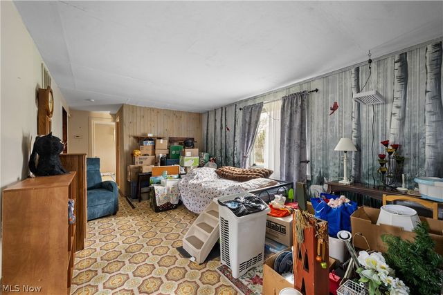 1726 Knox Boulevard, Akron, OH 44320