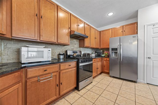 18611 White Ash Lane, Cypress, TX 77433