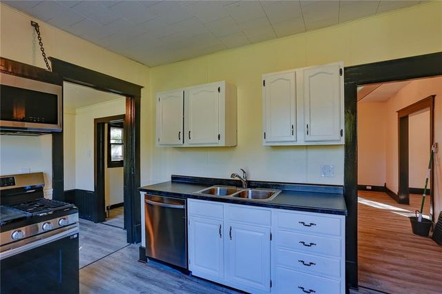 202 E Clark Street, Merrillan, WI 54754