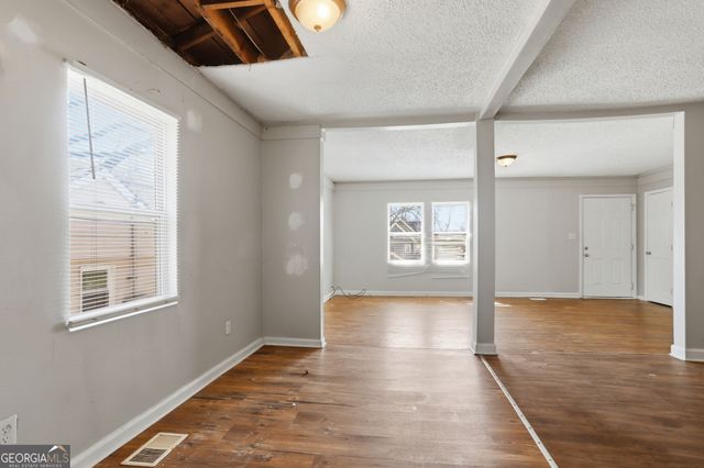 817 Beechwood Avenue SW, Atlanta, GA 30310