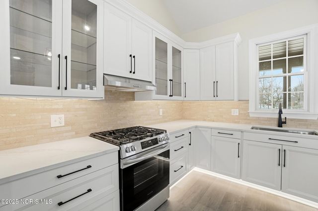 432 Linden Drive, Pemberville, OH 43450