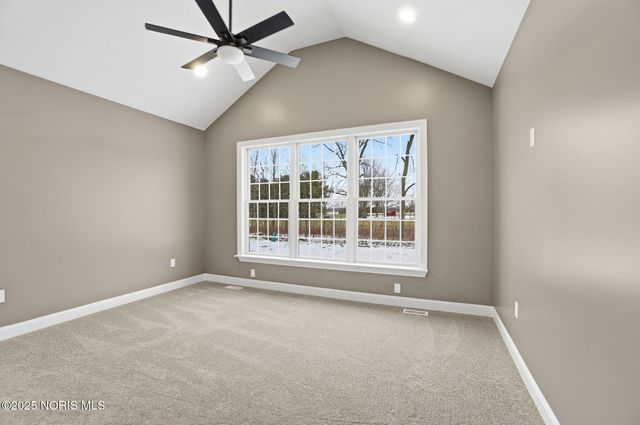 432 Linden Drive, Pemberville, OH 43450