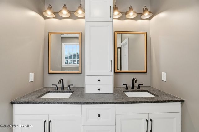 432 Linden Drive, Pemberville, OH 43450