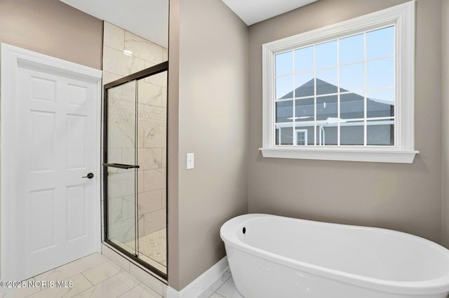 432 Linden Drive, Pemberville, OH 43450