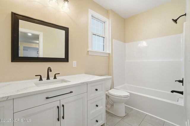 432 Linden Drive, Pemberville, OH 43450