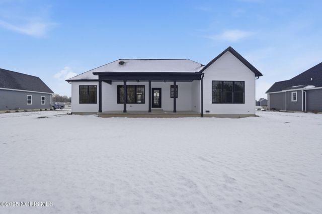 432 Linden Drive, Pemberville, OH 43450