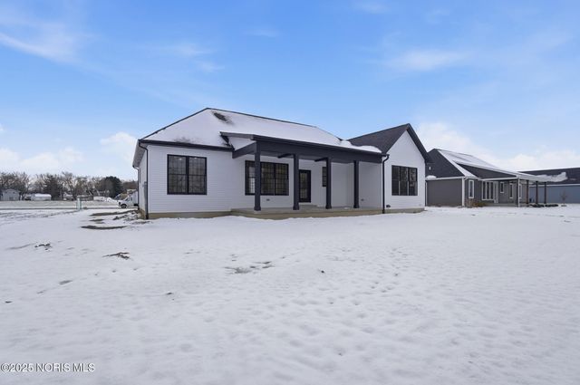 432 Linden Drive, Pemberville, OH 43450