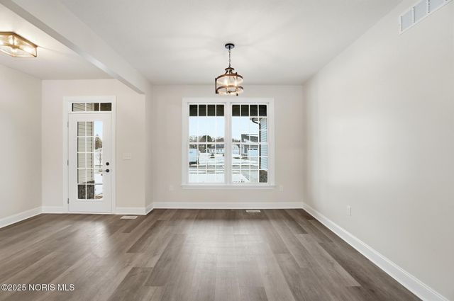 432 Linden Drive, Pemberville, OH 43450