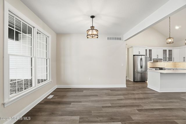 432 Linden Drive, Pemberville, OH 43450