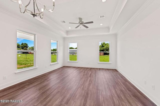 121 Santa Marta Drive, Youngsville, LA 70592