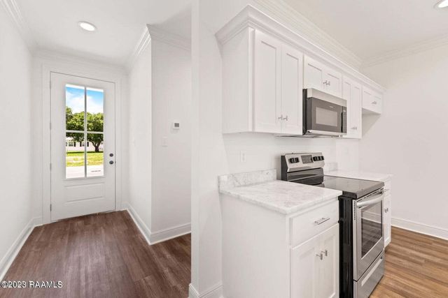 121 Santa Marta Drive, Youngsville, LA 70592