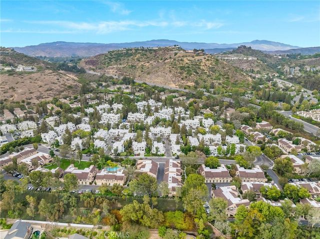 5722 E Stillwater 42, Orange, CA 92869